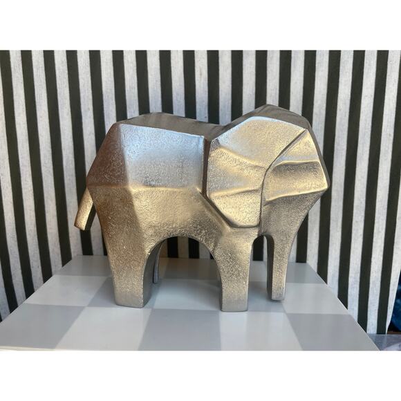Silver Elephant Statue - Picture 4 of 9